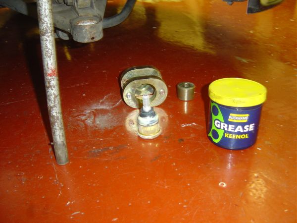15. Greasing New Ball Joint Rubber.JPG
